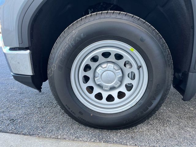 View vehicle photo 7