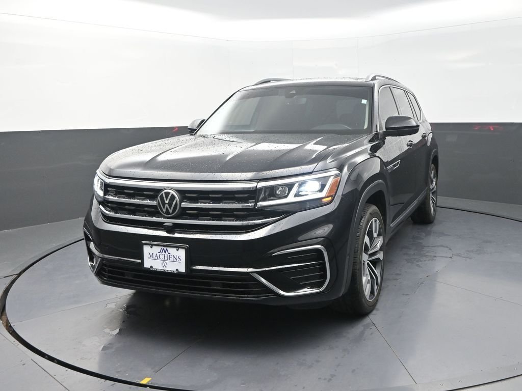 Used 2022 Black Volkswagen 3.6L V6 SEL Premium R-Line image 4