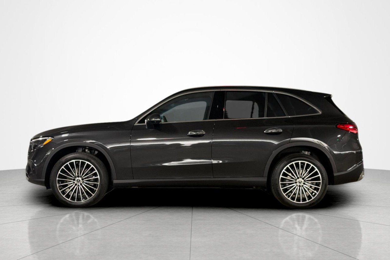 New 2027 Graphite Grey Metallic Mercedes-Benz GLC 300 SUV image 2
