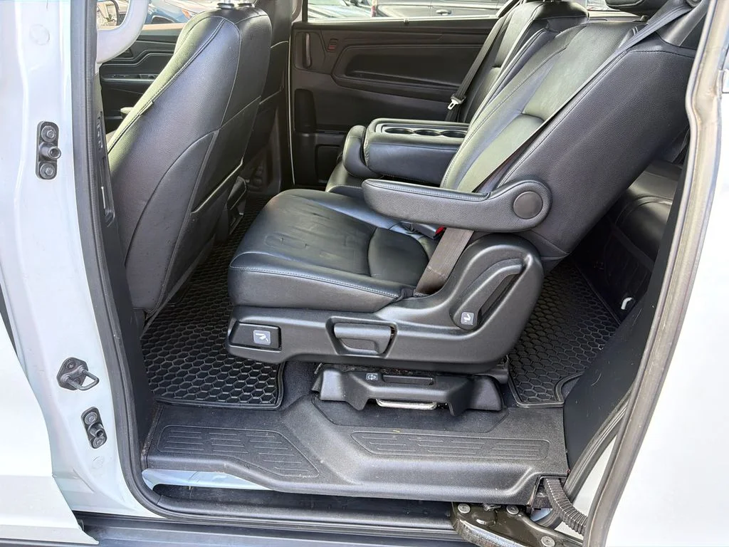 Used 2021 White Honda EX-L image 20