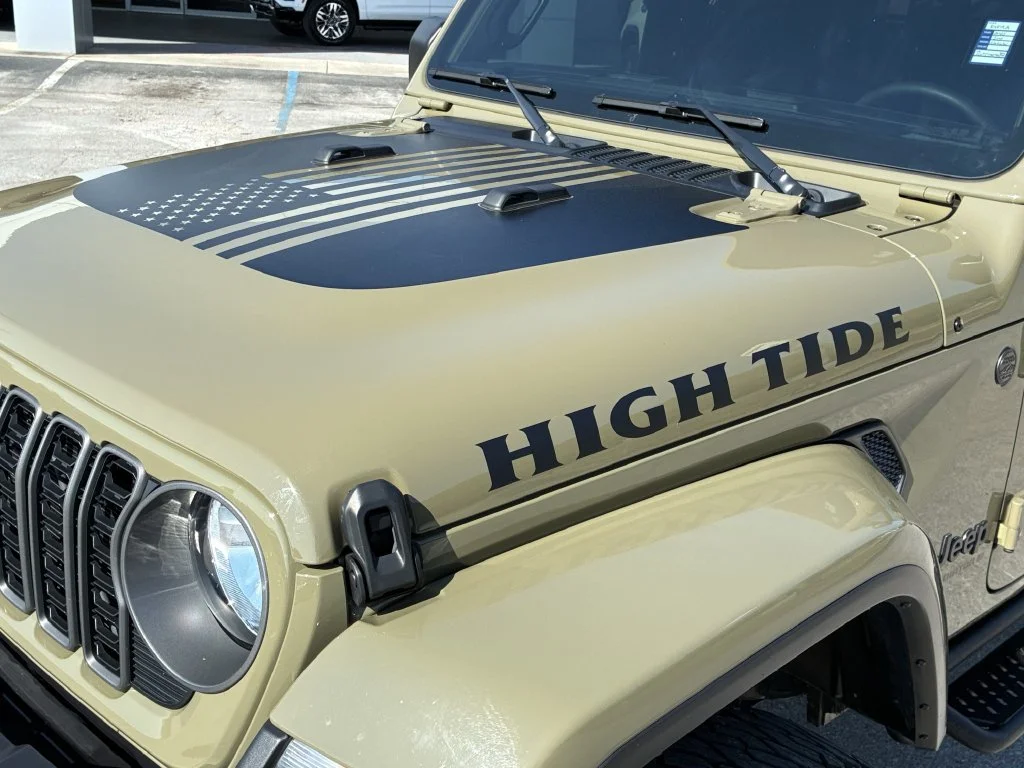 Used 2025 Green Jeep High Tide image 12