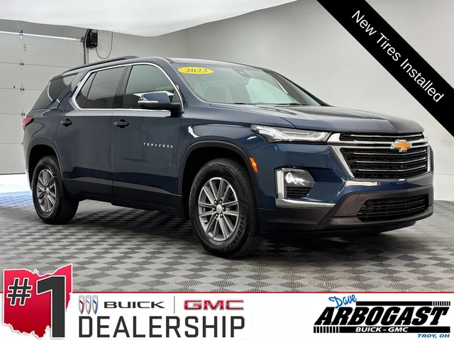 2023 Chevrolet Traverse LT Cloth