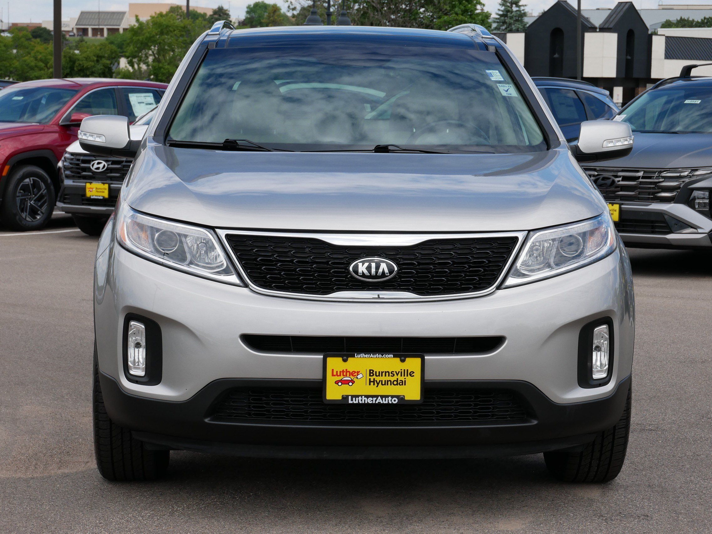 Used 2015 Satin Metal Kia EX image 2