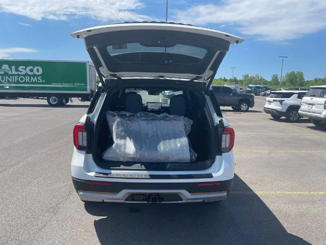 New 2026 Star White Metallic Tri-Coat Ford Tremor® image 48