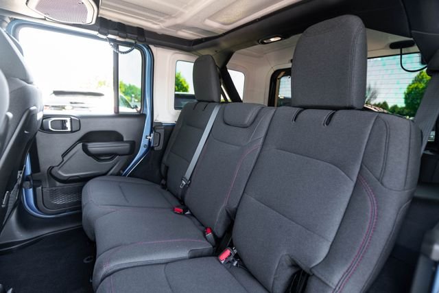 Used 2024 Blue Pearl Jeep Rubicon image 33