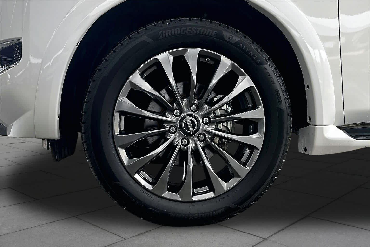 Used 2023 Aspen White Tricoat Nissan Platinum image 11