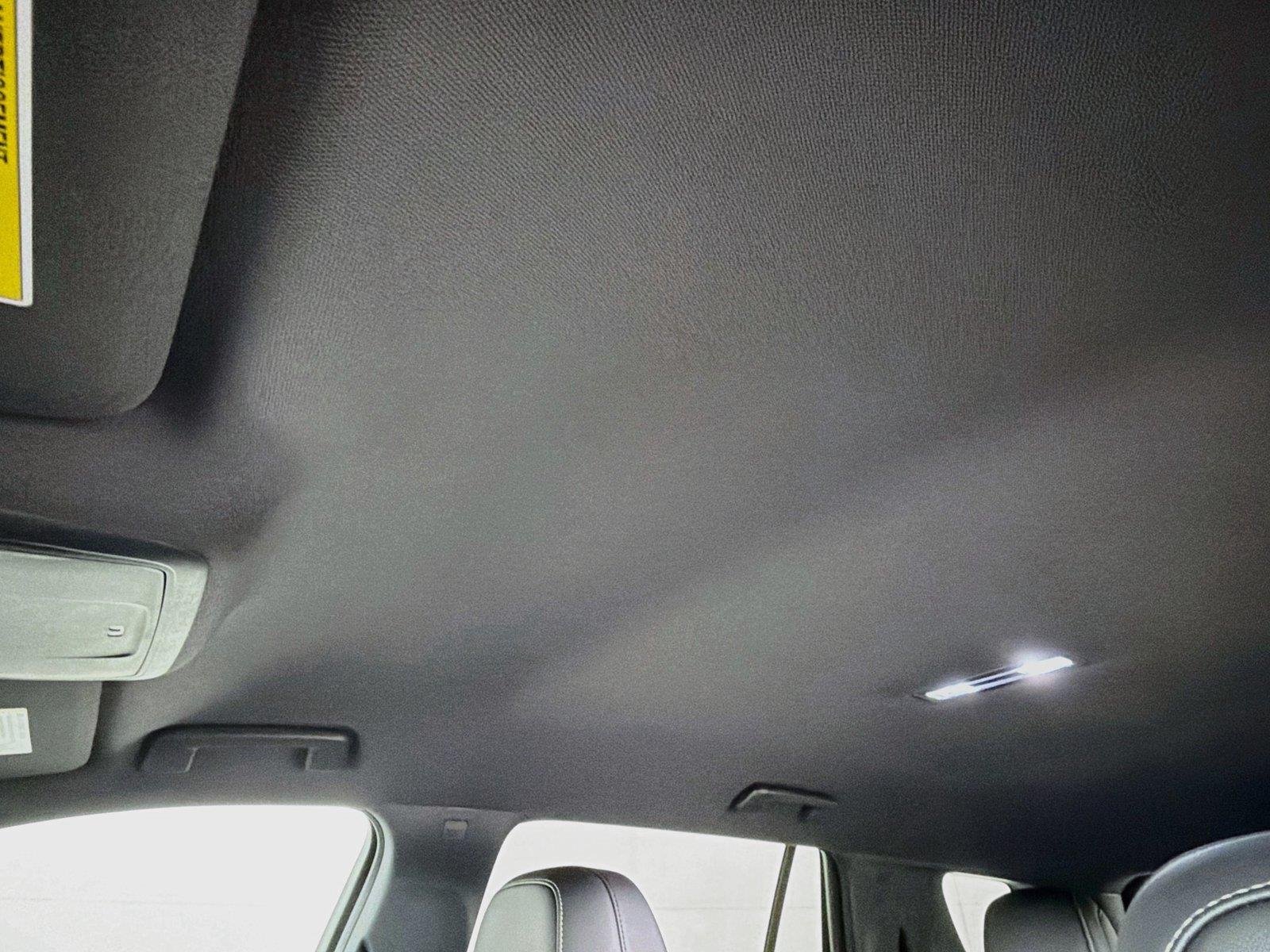 New 2027 Summit White GMC Elevation image 5