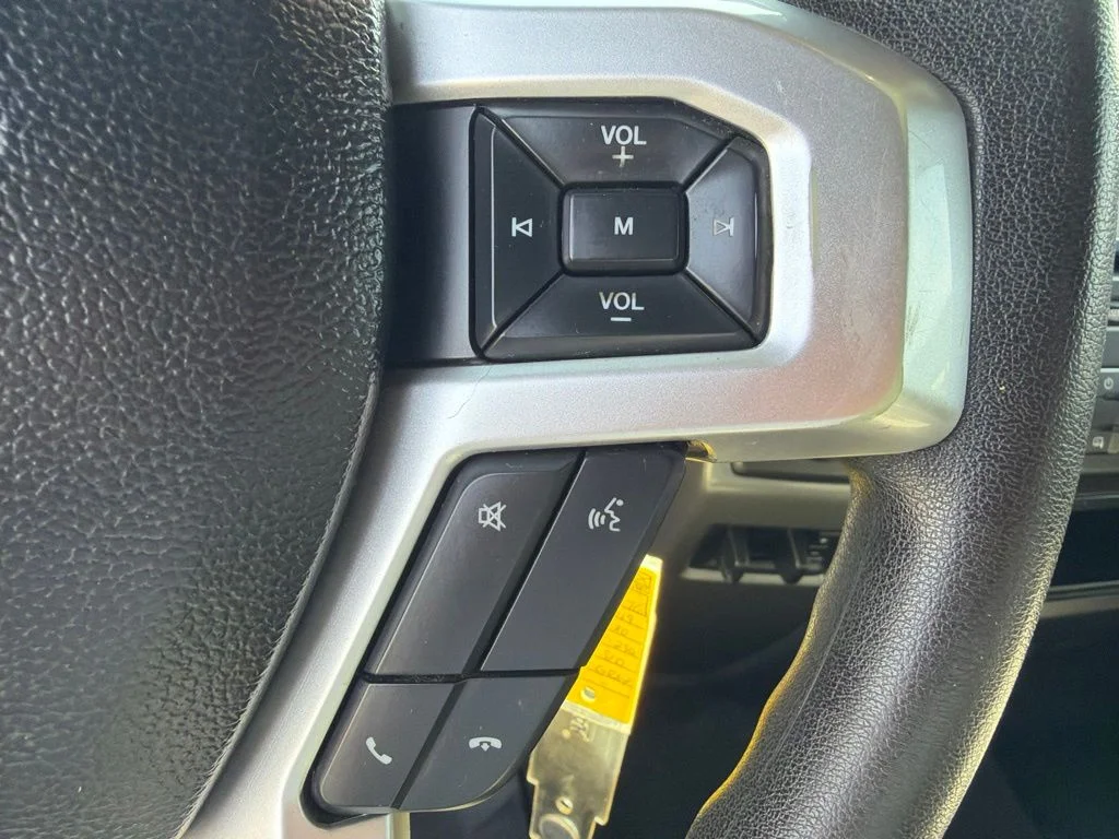 Used 2019 Magnetic Metallic Ford XLT image 23