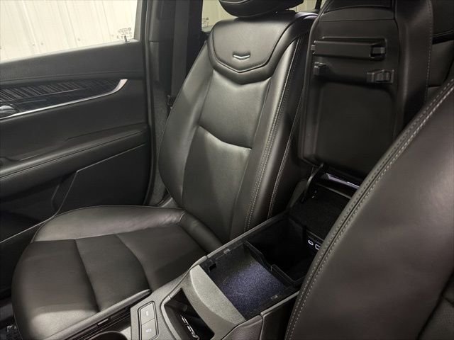 Used 2025 Stellar Black Metallic Cadillac Premium Luxury image 34
