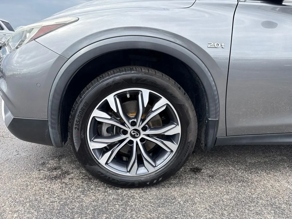 Used 2017 Graphite Shadow INFINITI Premium image 44