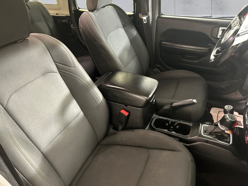 Used 2019 Gray Jeep Unlimited Sport S image 14