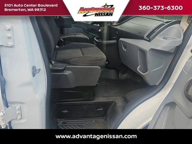 2017 Ford Transit Wagon XLT - Photo 17
