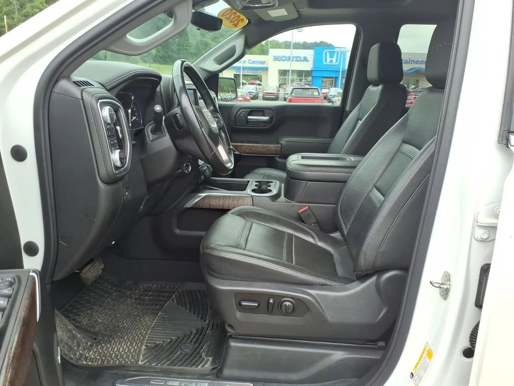 Used 2020 White GMC Denali image 13