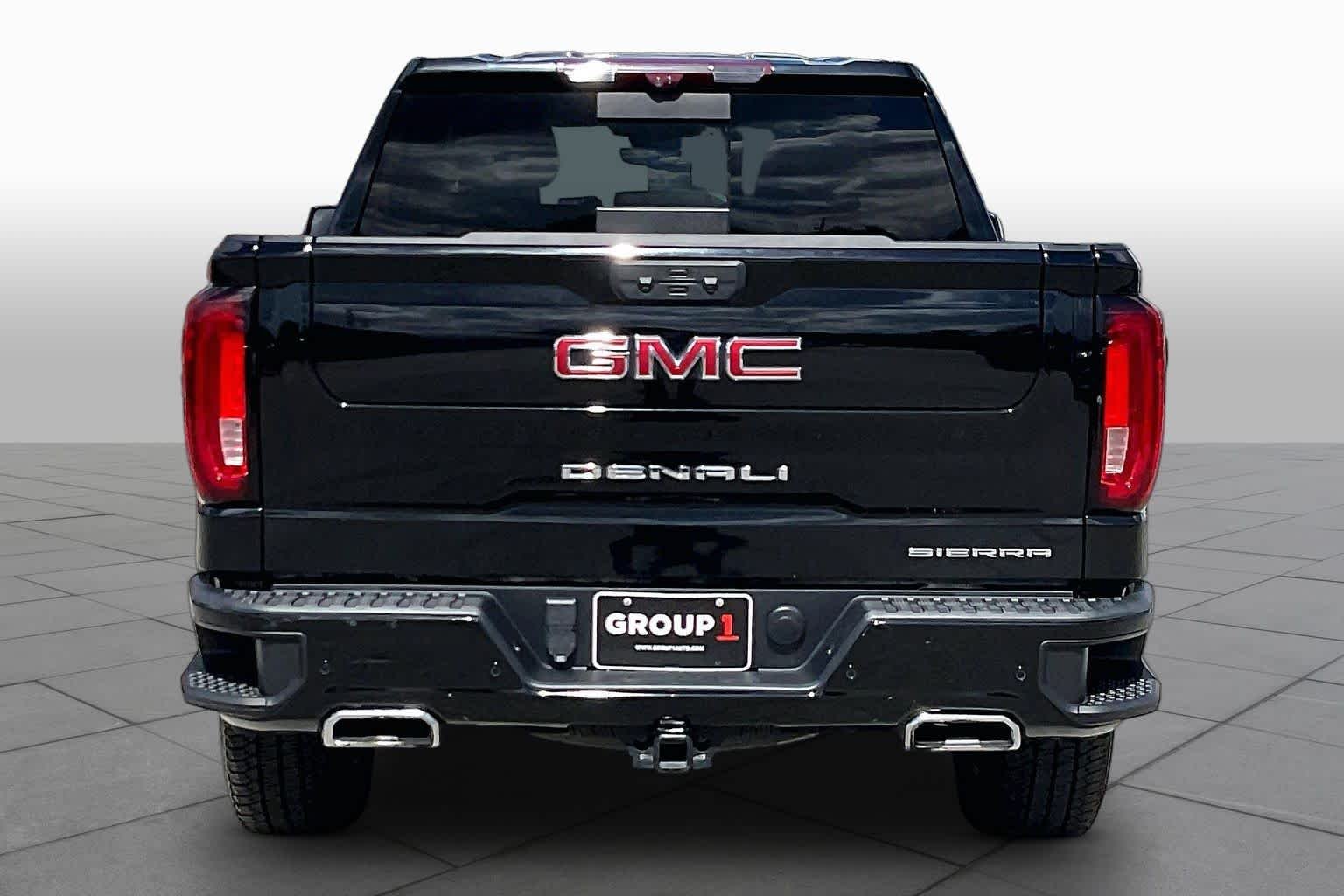 Used 2024 Onyx Black GMC Denali image 5