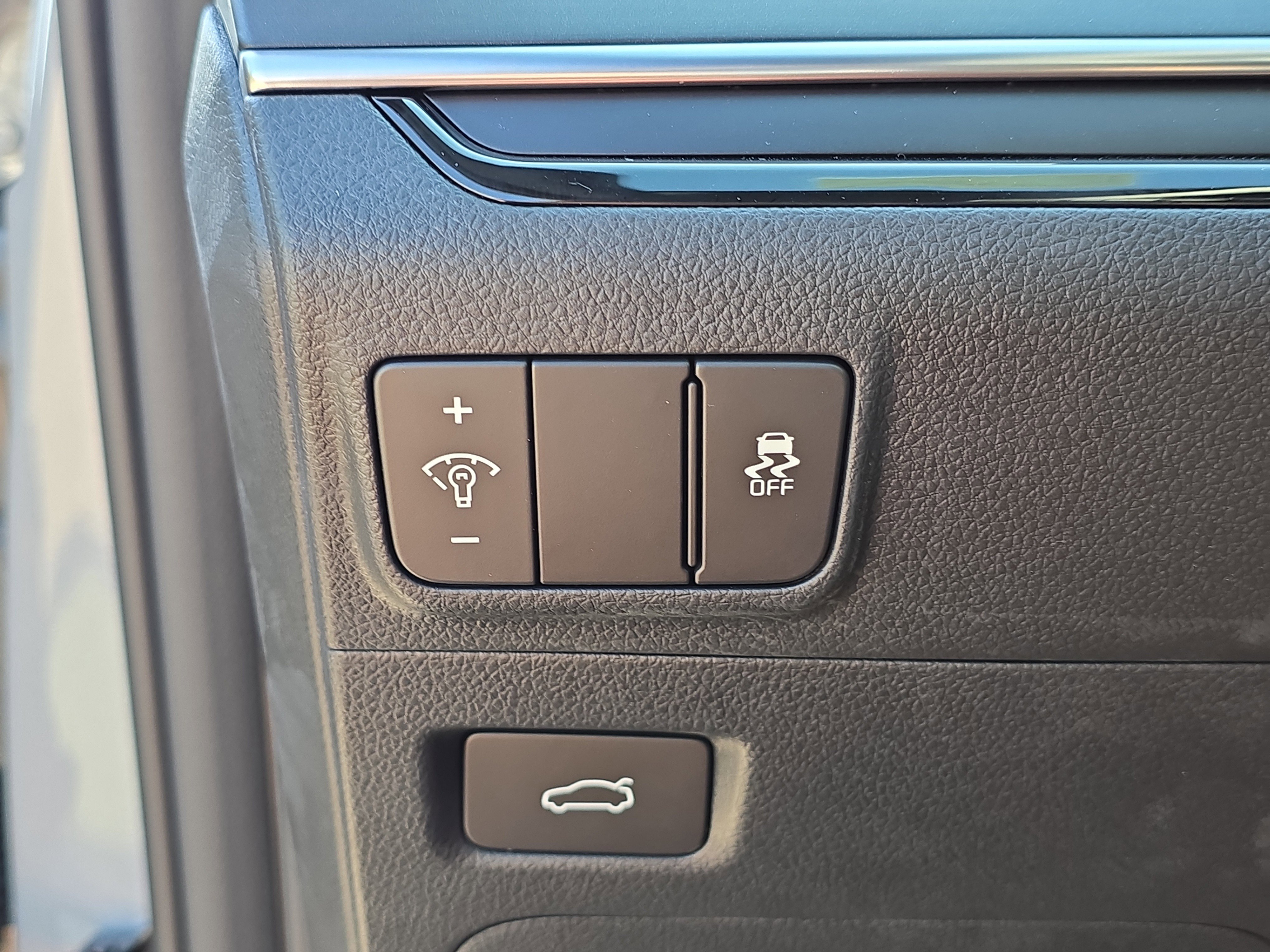 New 2026 Wolf Gray Kia GT-Line FWD image 28