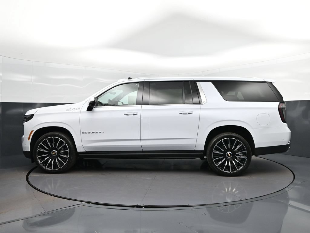 New 2026 Polar White Tricoat Chevrolet High Country image 4