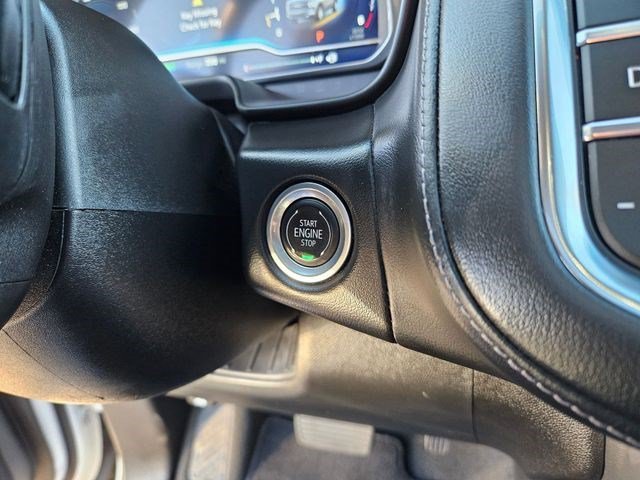 Used 2024 Summit White Chevrolet LT image 21
