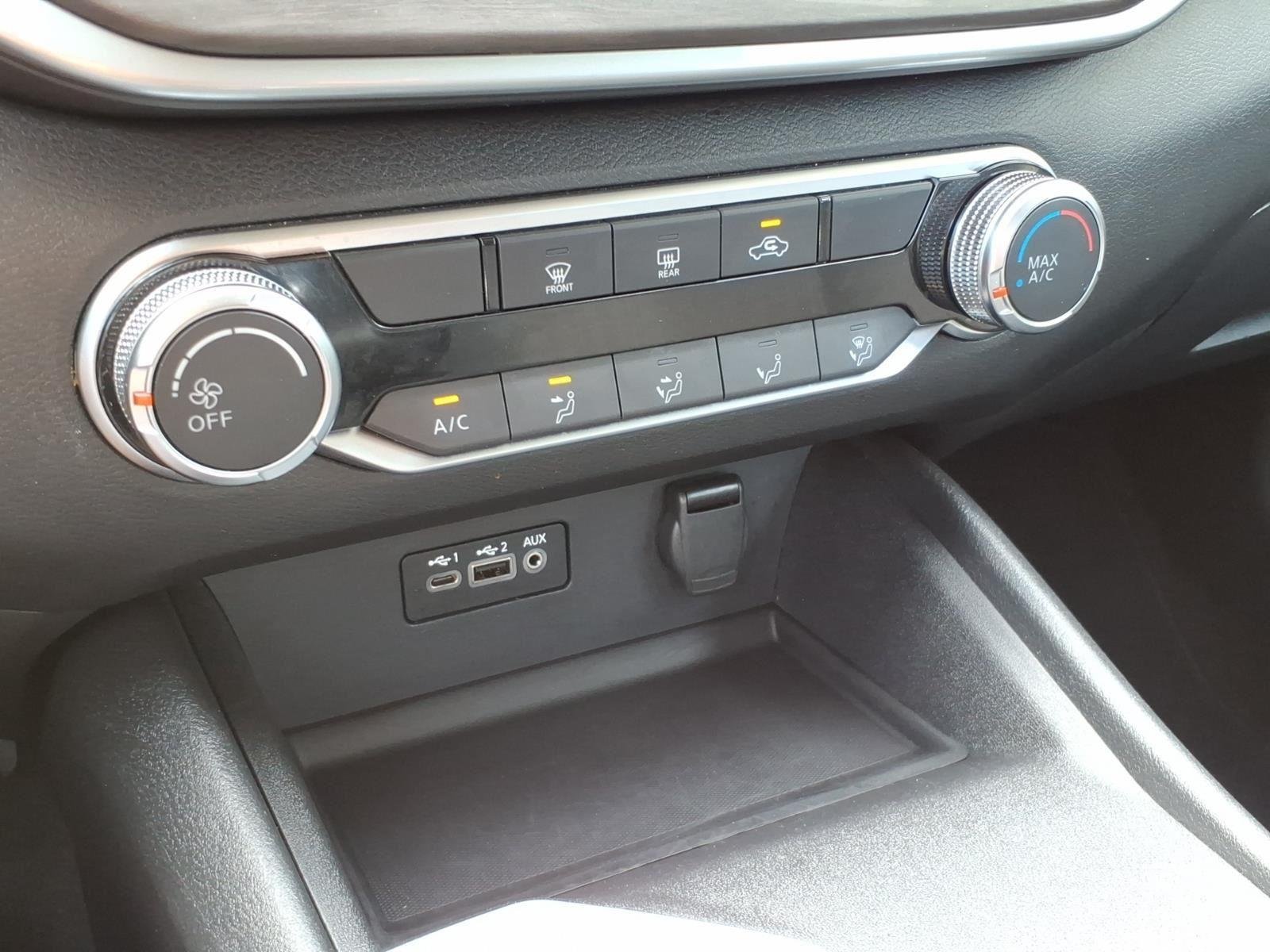 Used 2025 Super Black Nissan SV image 18