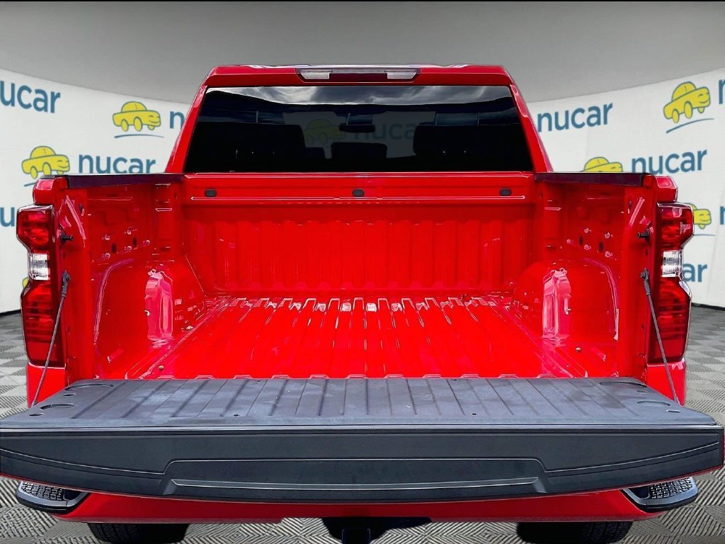 Used 2023 Red Chevrolet Custom image 31