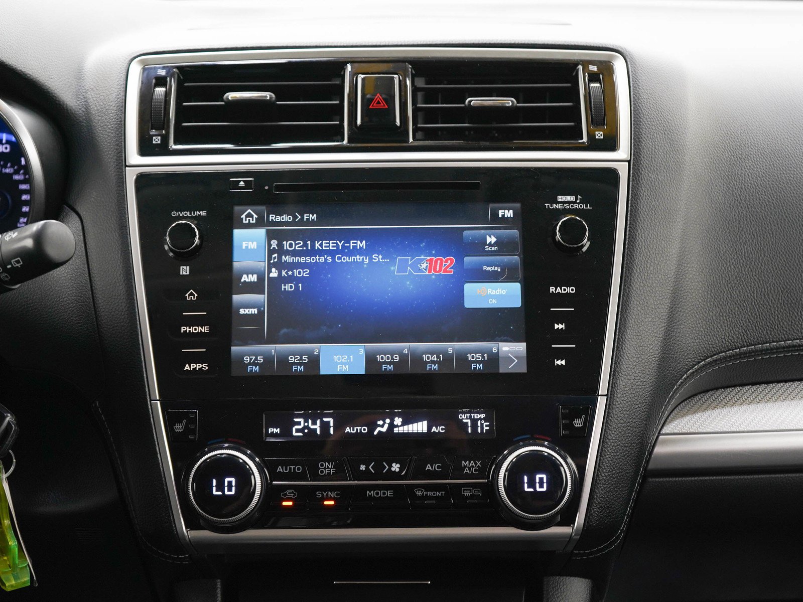 Used 2018 Crystal Black Pearl Subaru 2.5i Premium image 15