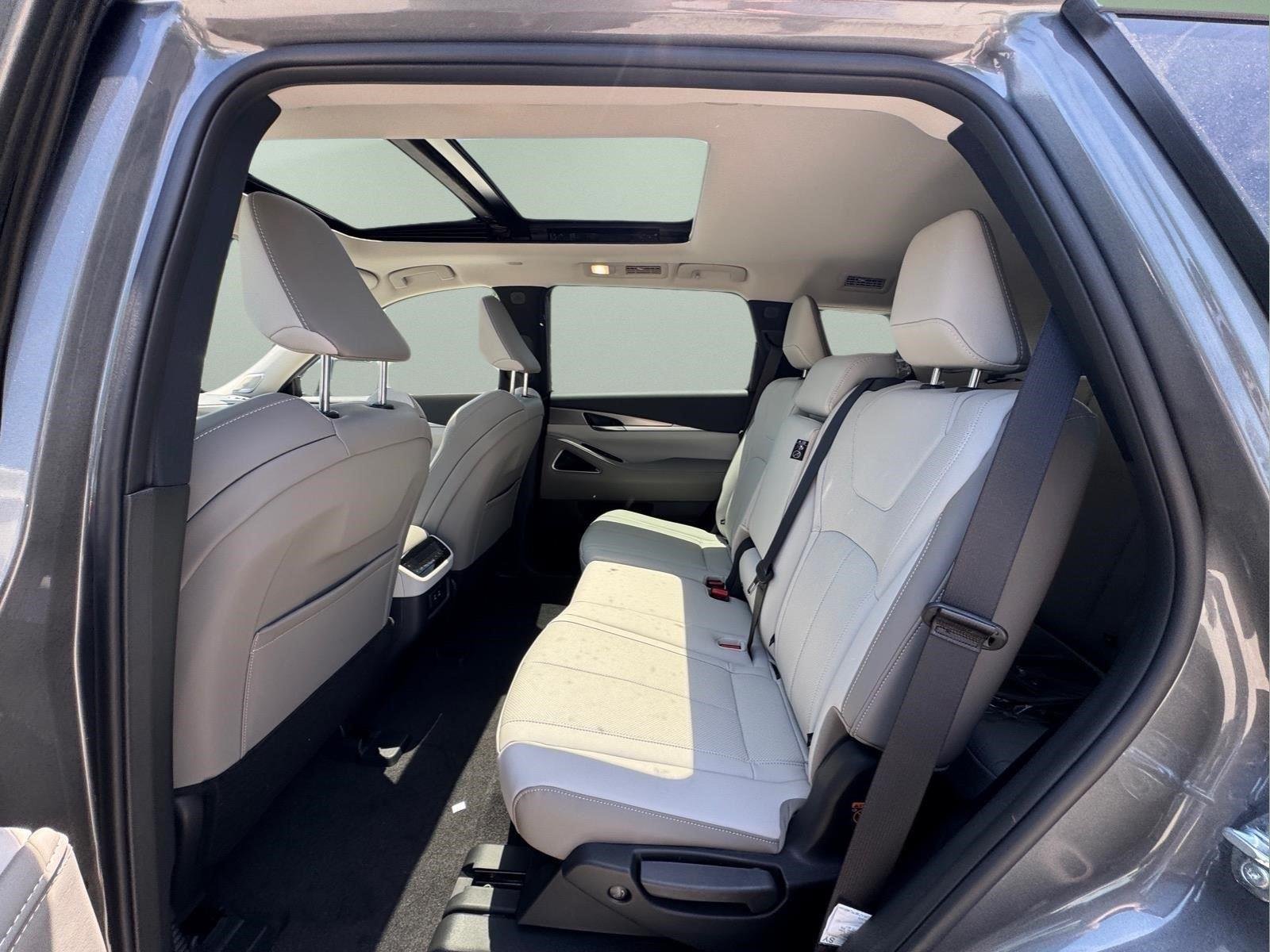 New 2027 Graphite Shadow INFINITI LUXE image 11
