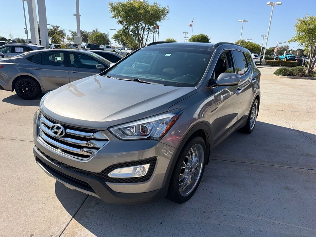 Used 2014 Gray Hyundai Base image 1