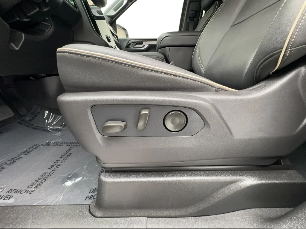 Used 2026 White GMC Elevation image 22