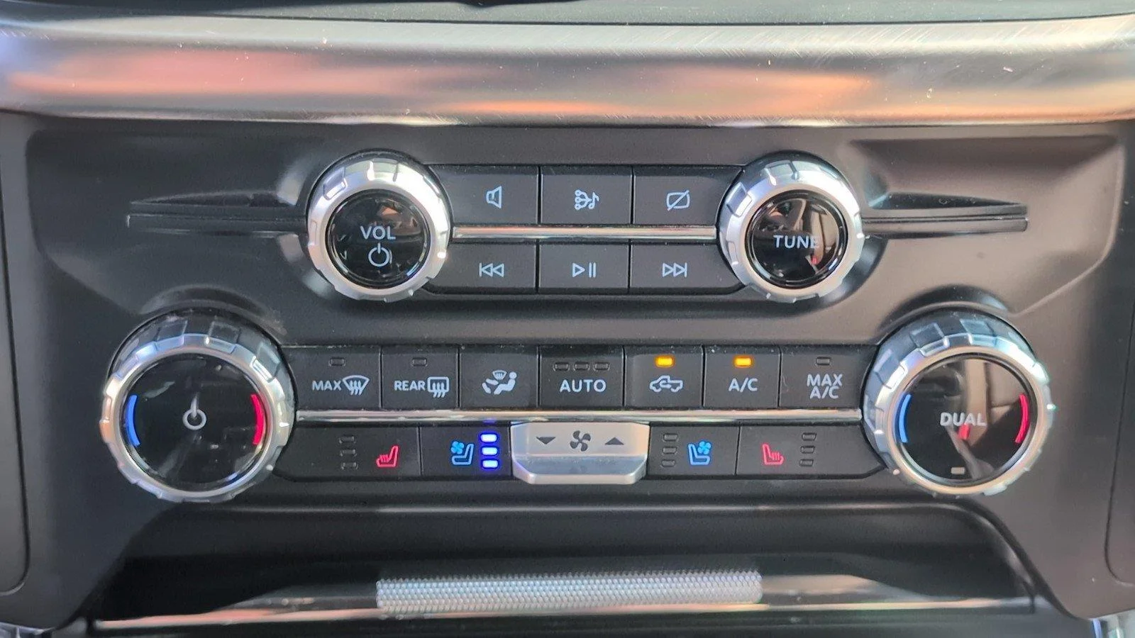 Used 2023 Antimatter Blue/Stone Gray Ford King Ranch image 25
