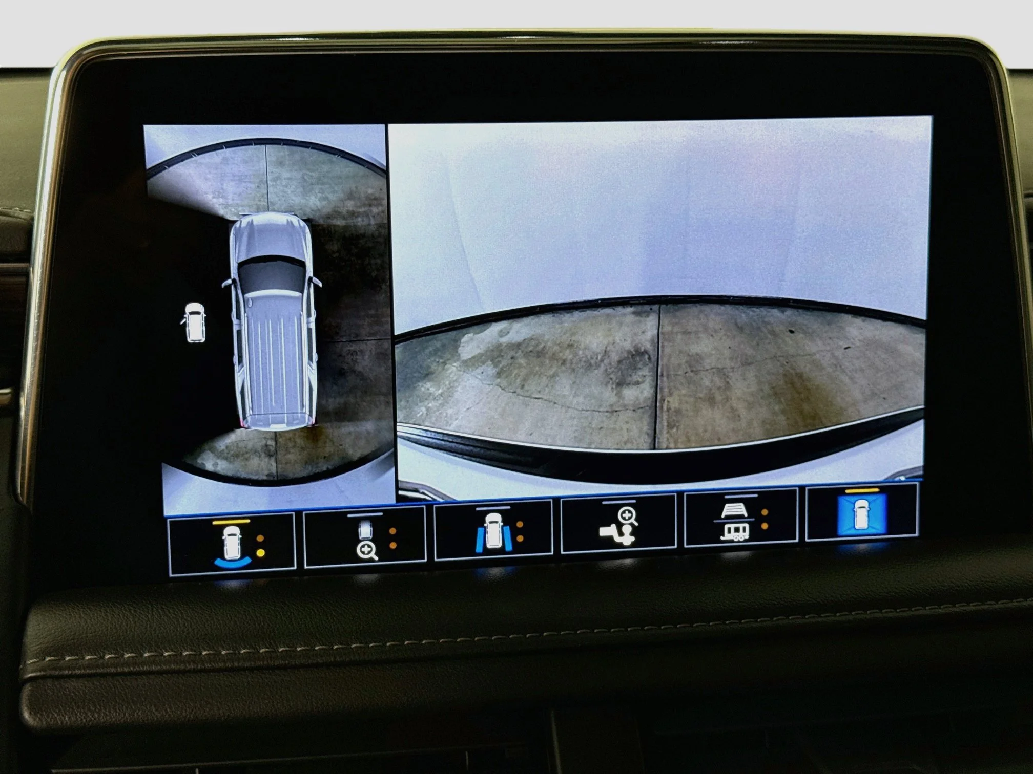 Used 2021 SUMMIT WHITE Chevrolet Z71 image 15