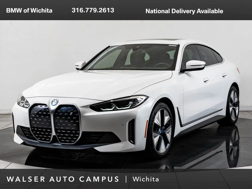 2023 BMW i4 eDrive40's photo