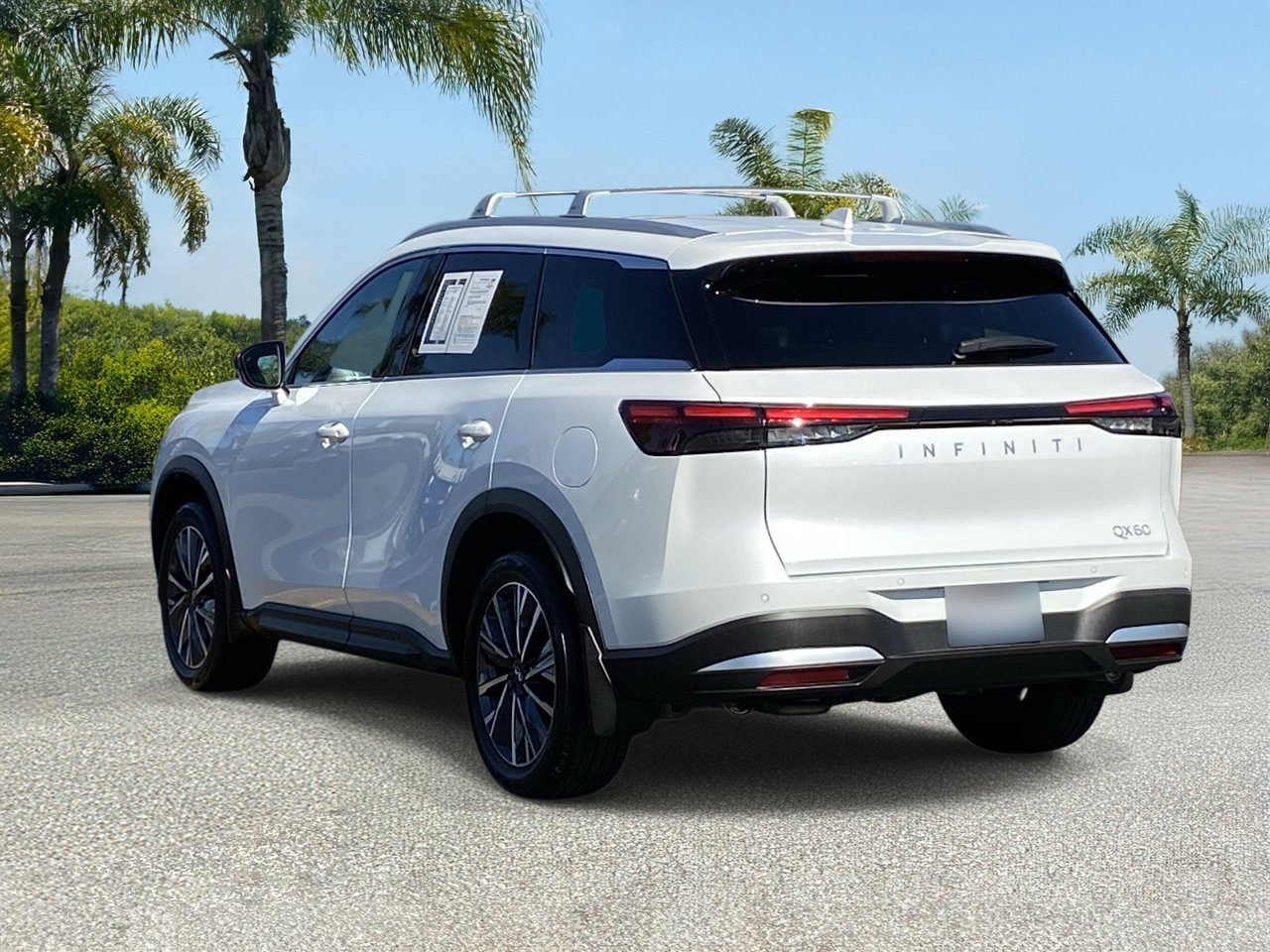 Certified Used 2027 Radiant White INFINITI LUXE image 3