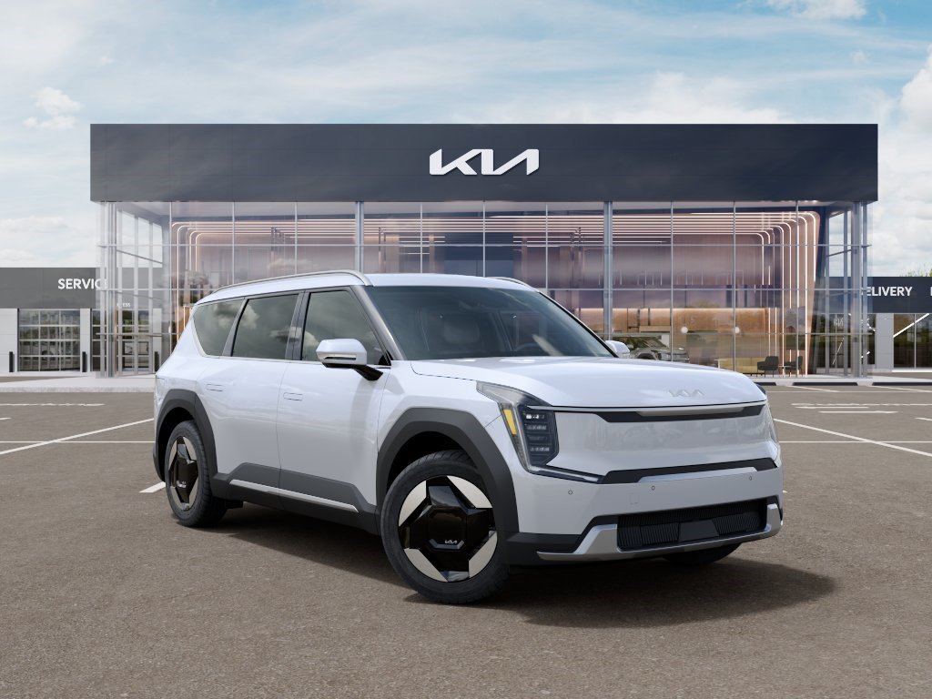 New 2026 Glacial White Pearl Kia Wind image 8