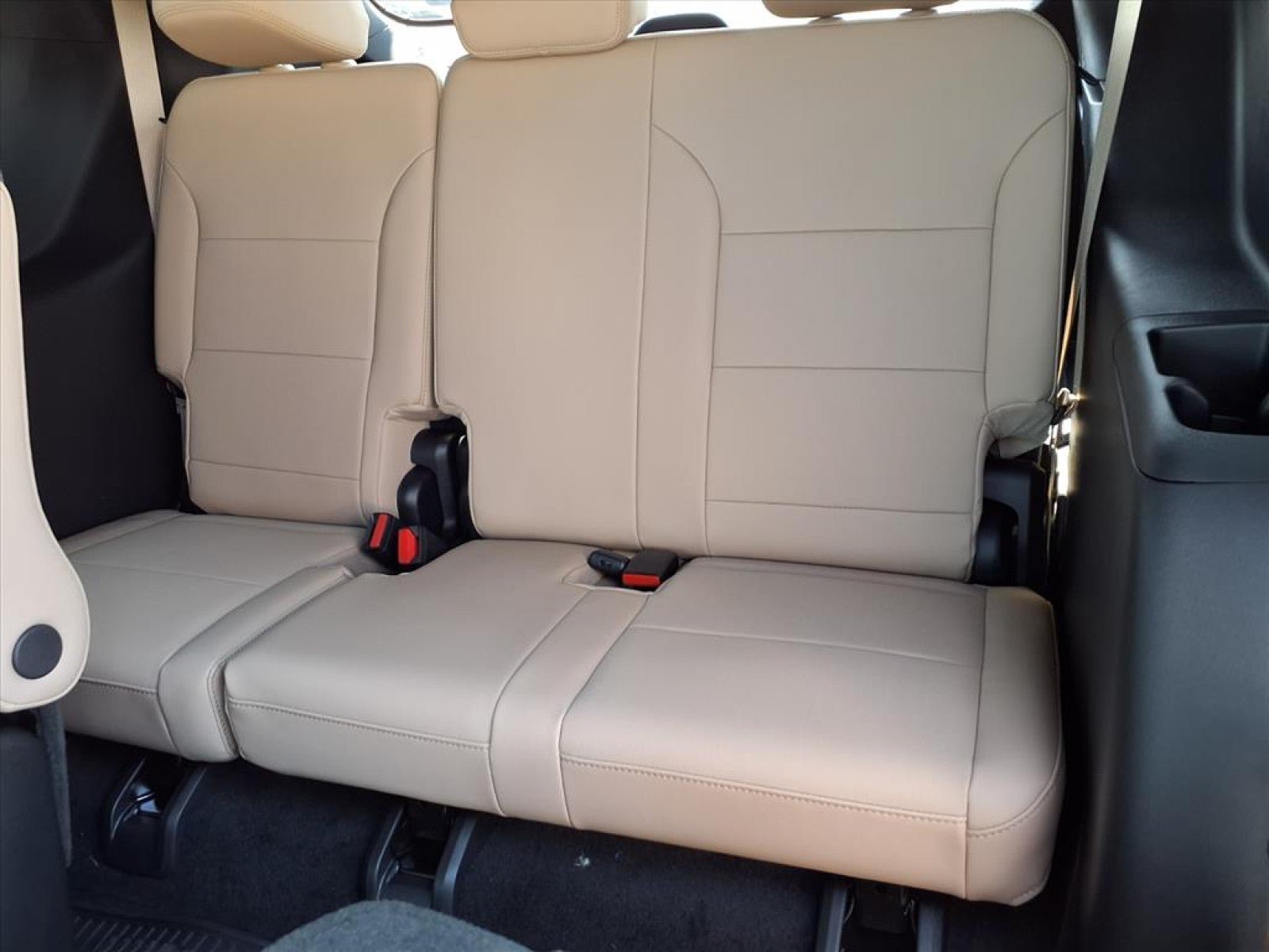 2026 Buick Enclave Preferred - Photo 36