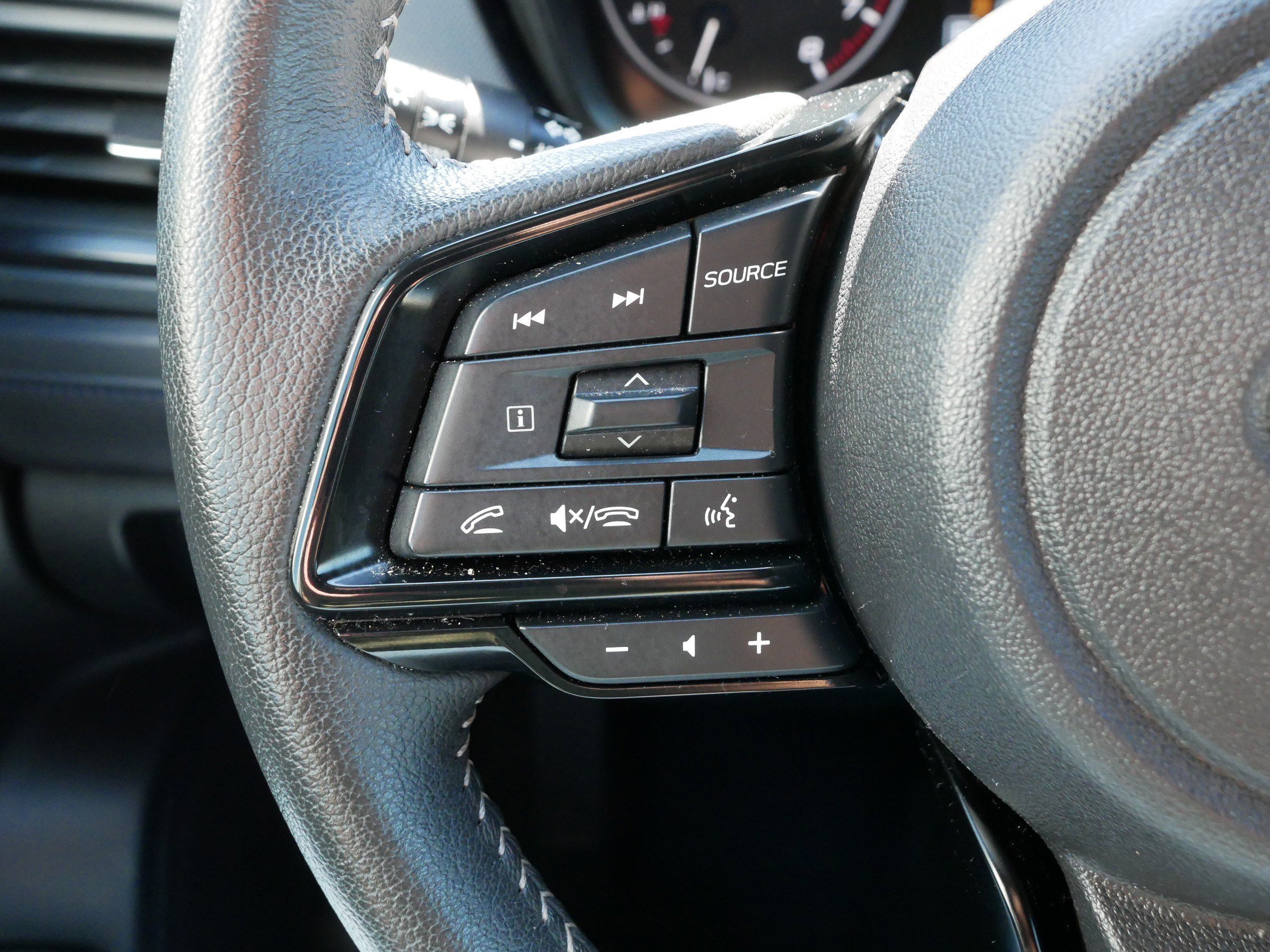 Used 2025 Crystal White Pearl Subaru Premium image 31