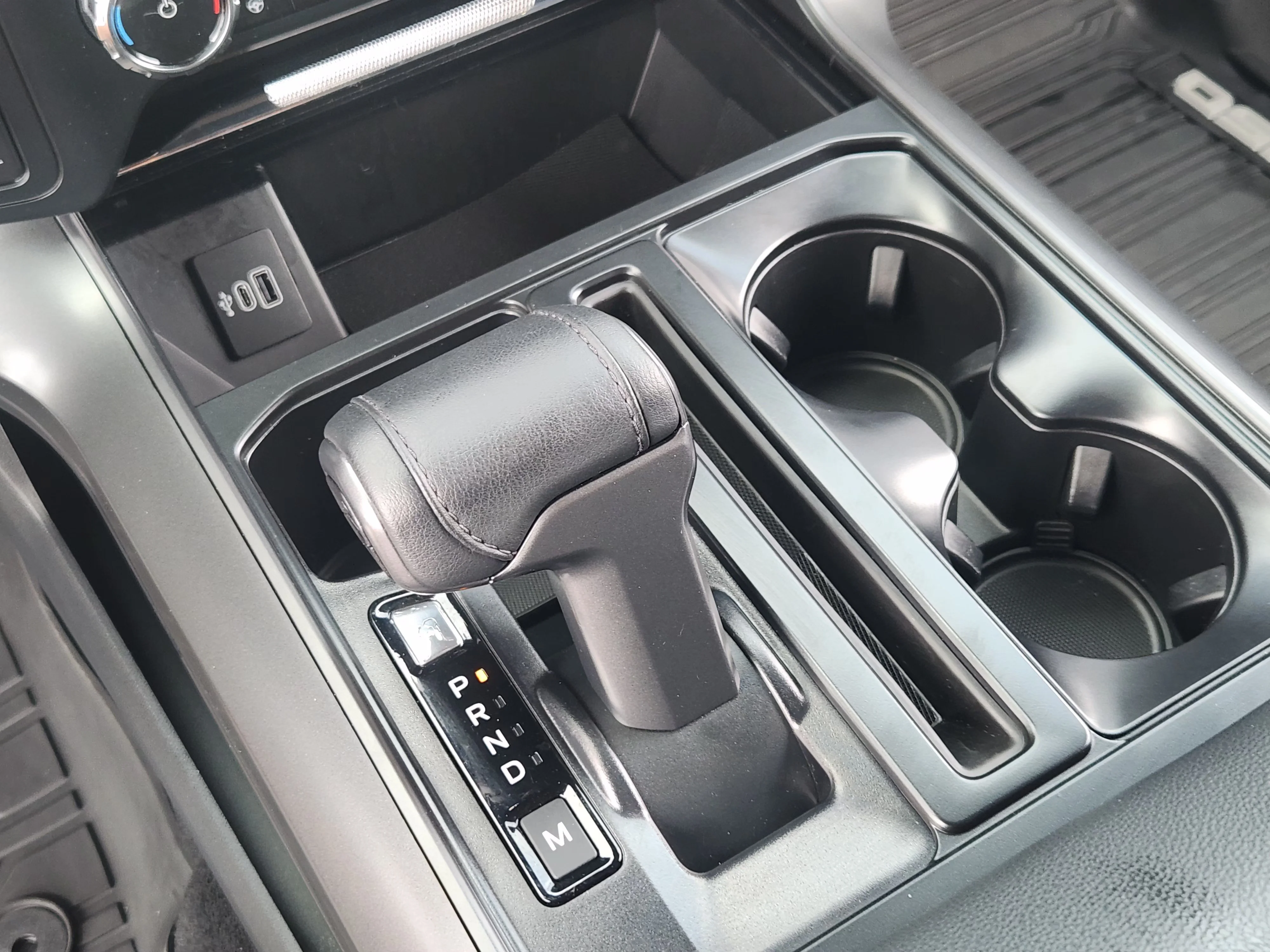 Used 2025 Black Ford Lariat image 20