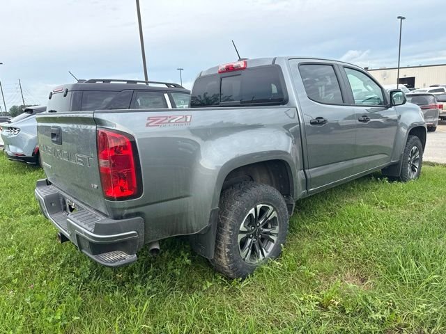 Used 2022 Gray Chevrolet Z71 image 4