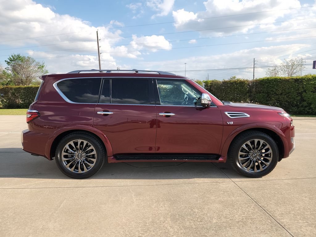 Used 2022 Red Nissan Platinum image 4