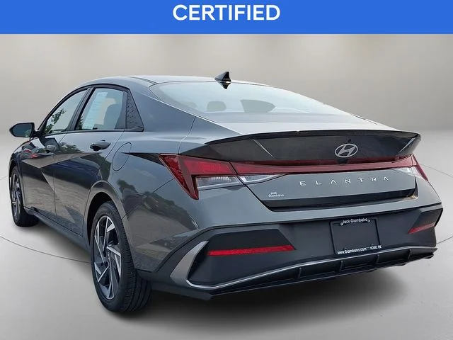 Used 2025 Gray Hyundai SEL Sport image 8