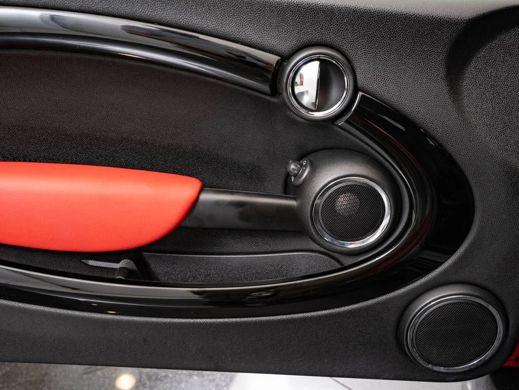 Used 2012 Chili Red MINI  image 24