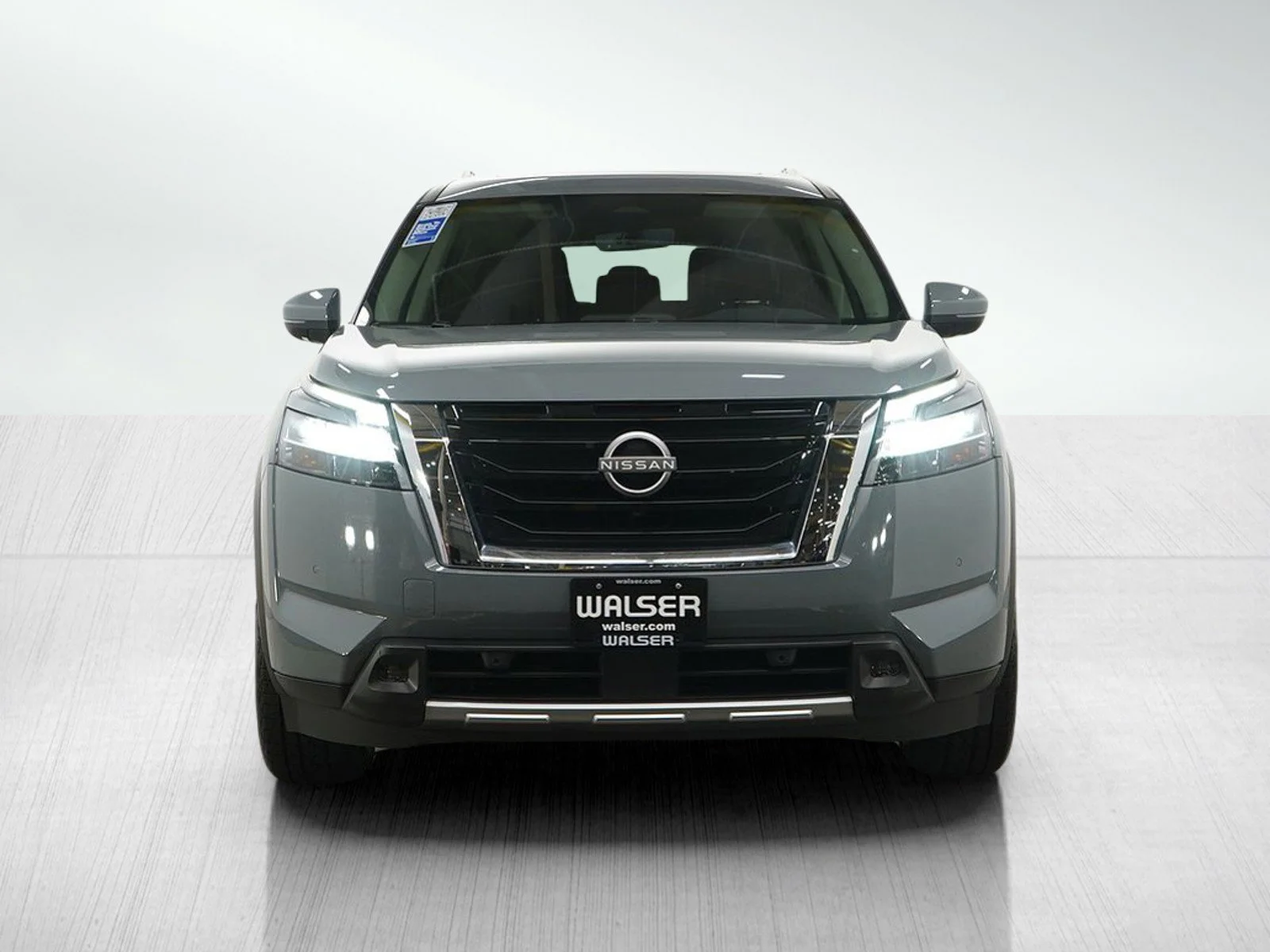 Used 2024 Boulder Gray Pearl Nissan SL image 8