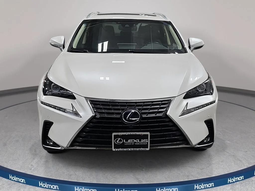 Used 2019 White Lexus 300h image 3