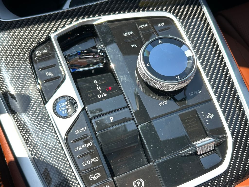 New 2027 Brooklyn Grey Metallic BMW M60i image 28