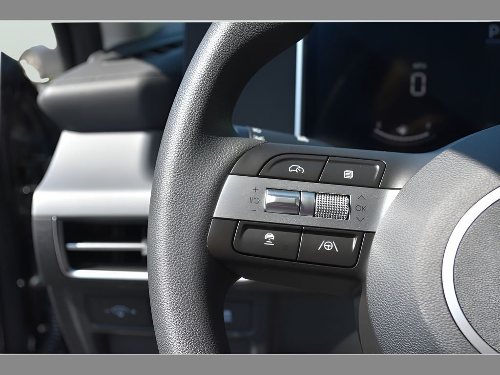 Used 2025 Portofino Gray Hyundai SE image 18