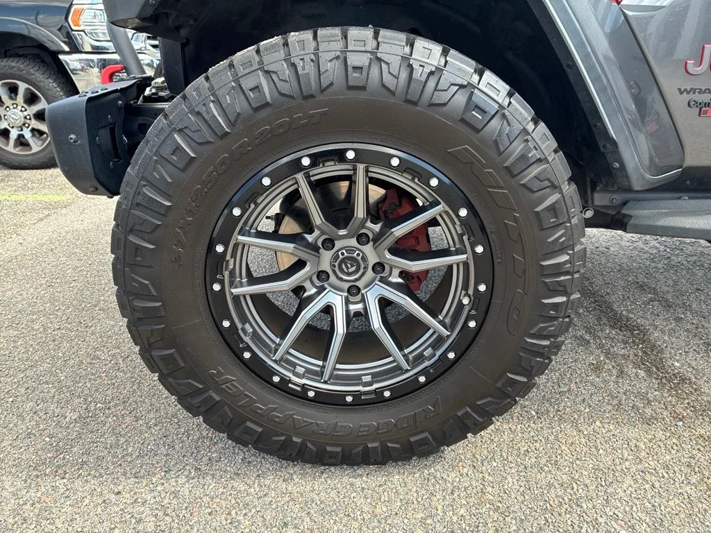 Used 2023 Gray Jeep Rubicon image 10