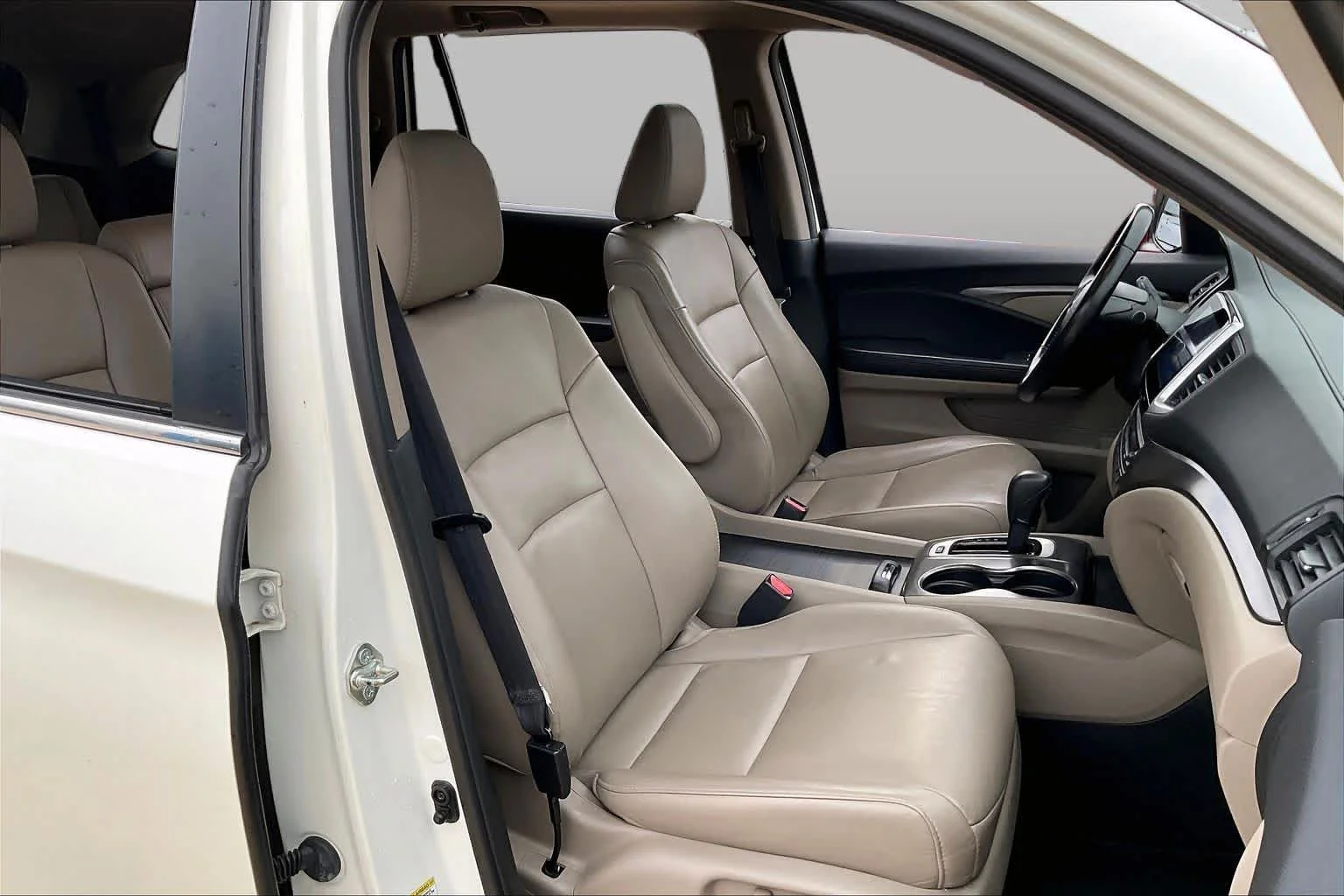 Used 2016 White Diamond Pearl Honda EX-L image 9