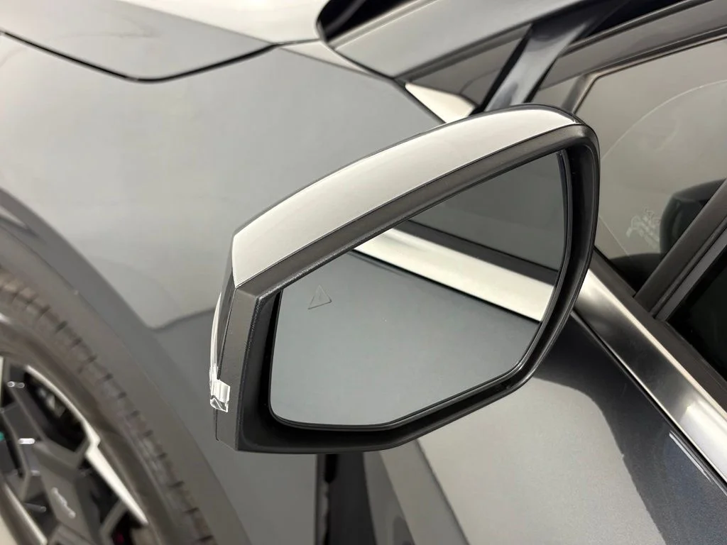 New 2026 Gravity Gray Kia EX image 13