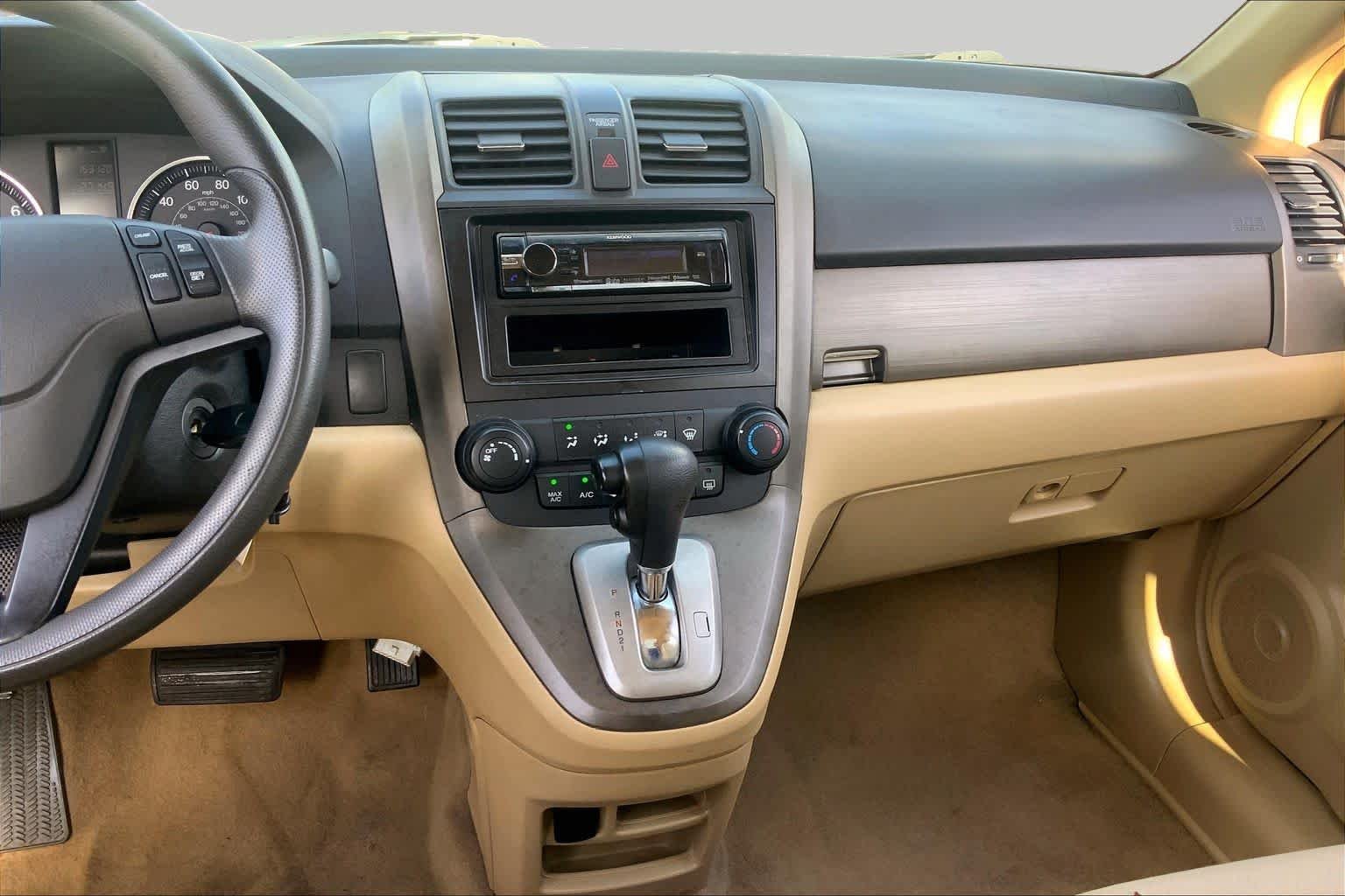 Used 2009 Borrego Beige Metallic Honda LX image 6