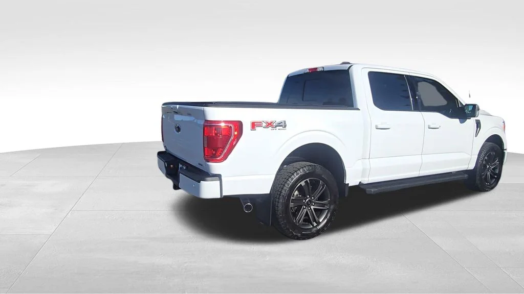 Used 2022 White Ford XLT image 8