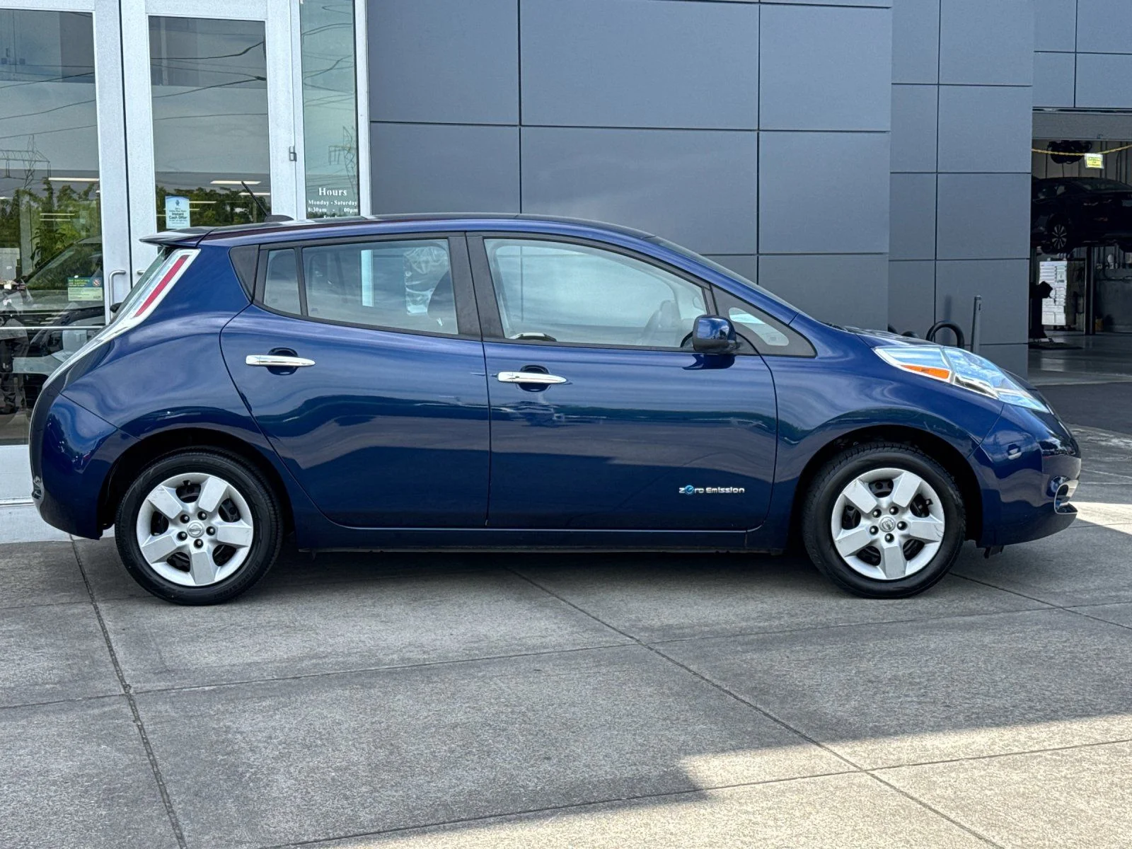 Used 2017 Nissan LEAF S with VIN 1N4BZ0CP6HC300522 for sale in Gresham, OR