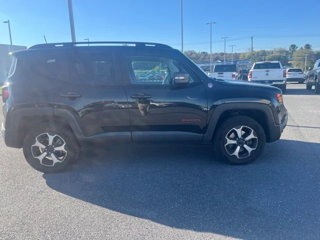 Used 2020 Black Jeep Trailhawk image 2